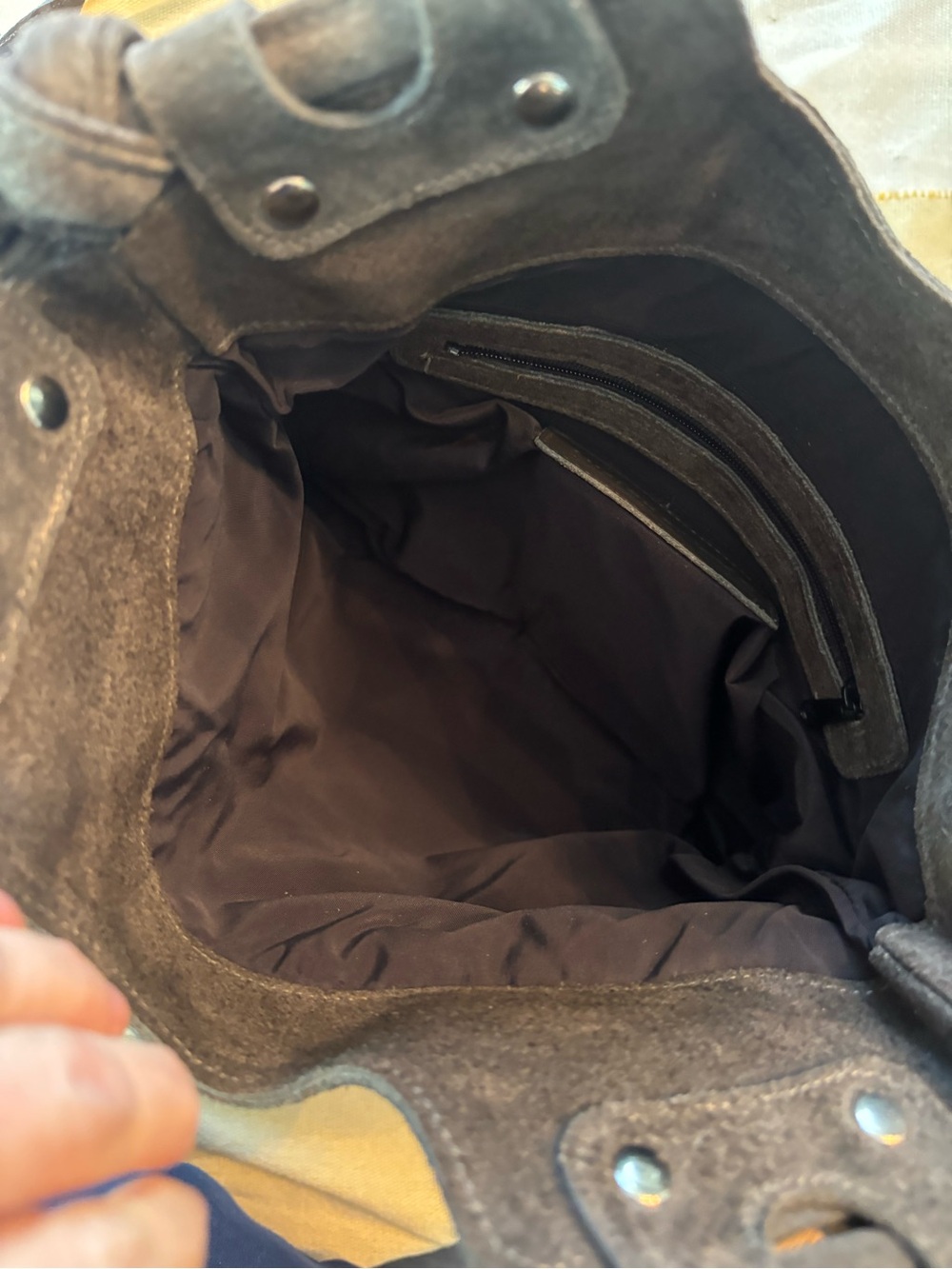 Luciana Verde Italian Suede Fold-over Crossbody Bag Charcoal Gray Boho ✨EUC✨ - Picture 6 of 8